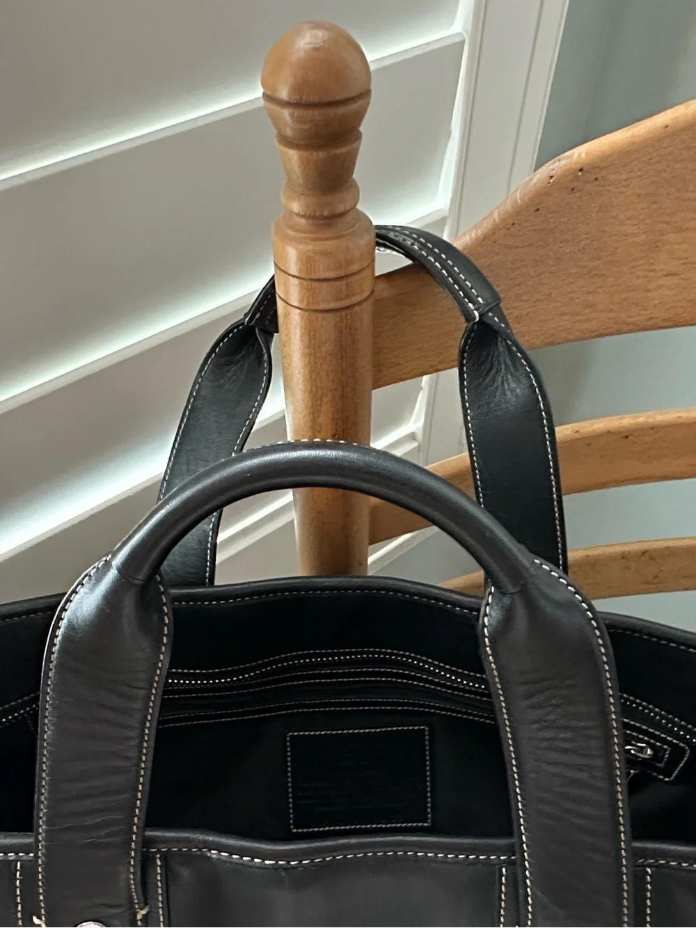 COACH Black Leather Messenger Bag with Contrast Stitching